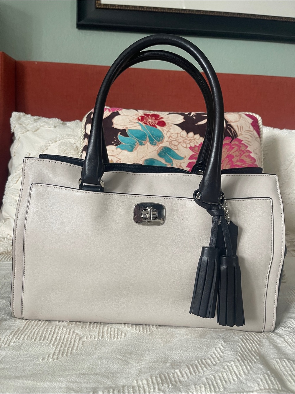 Coach Chelsea Carry all 25805